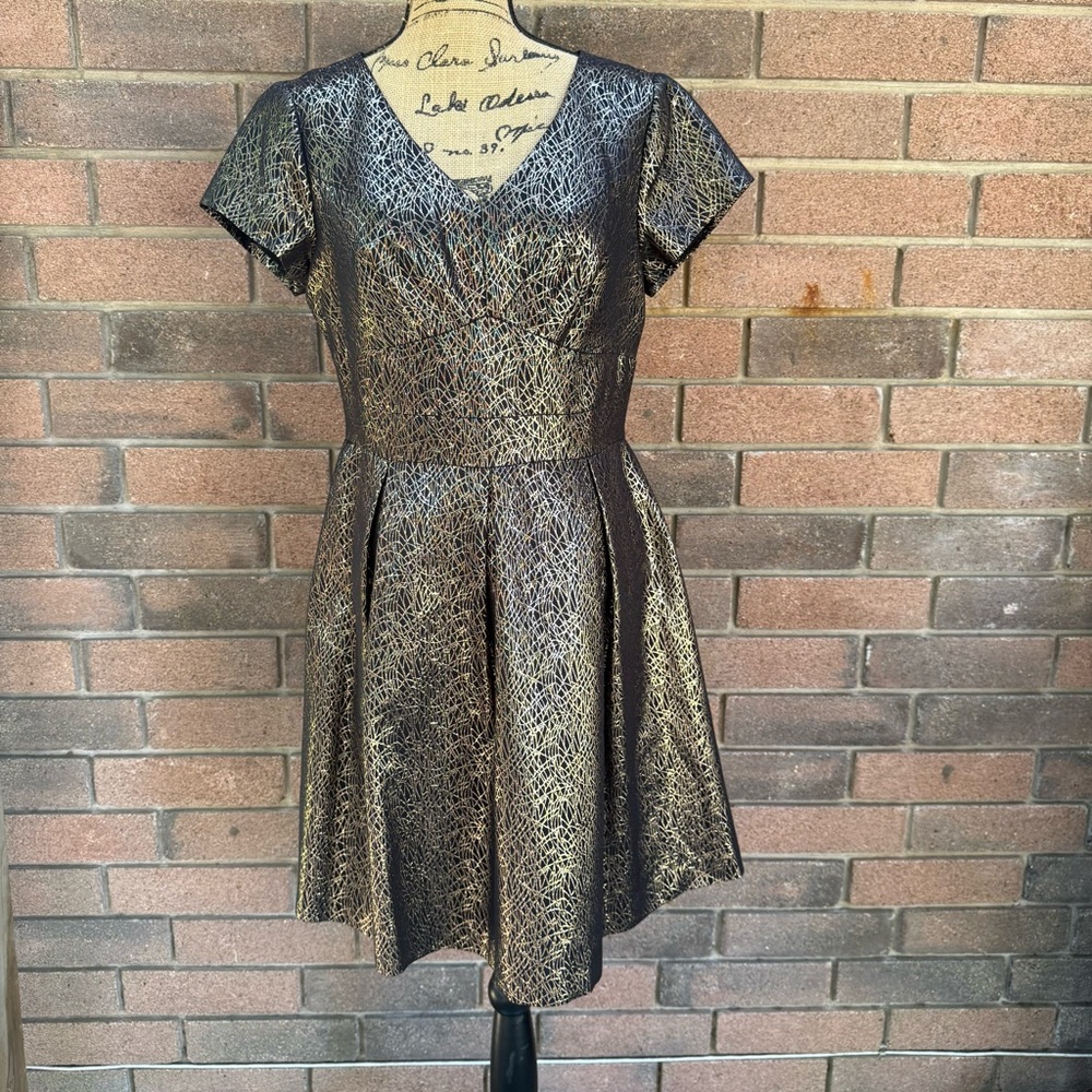 Vince Camuto Elegant Black and Gold Women's Mini Dress Size 10